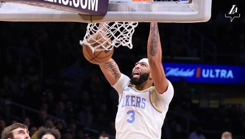 Lakers vuelven a caer