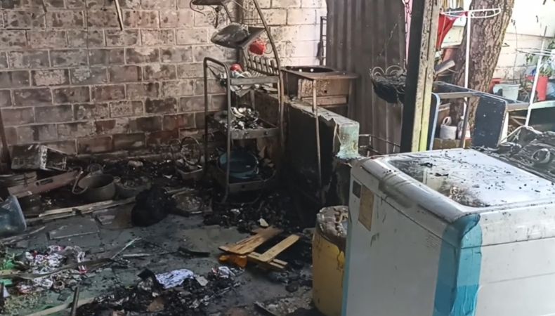 Controlan incendio de vivienda en Soyapango