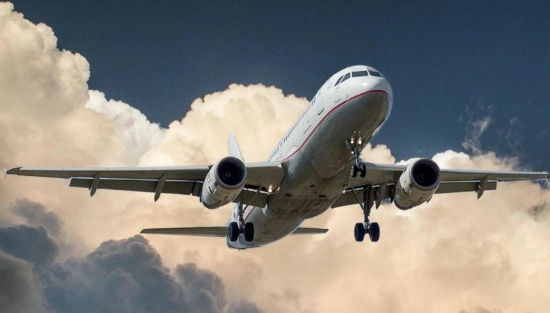 Estados Unidos afectado por miles de vuelos cancelados por interrupción del sistema