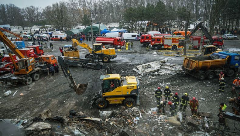 Asciende a 44 fallecidos el ataque contra edifico en Dnipro