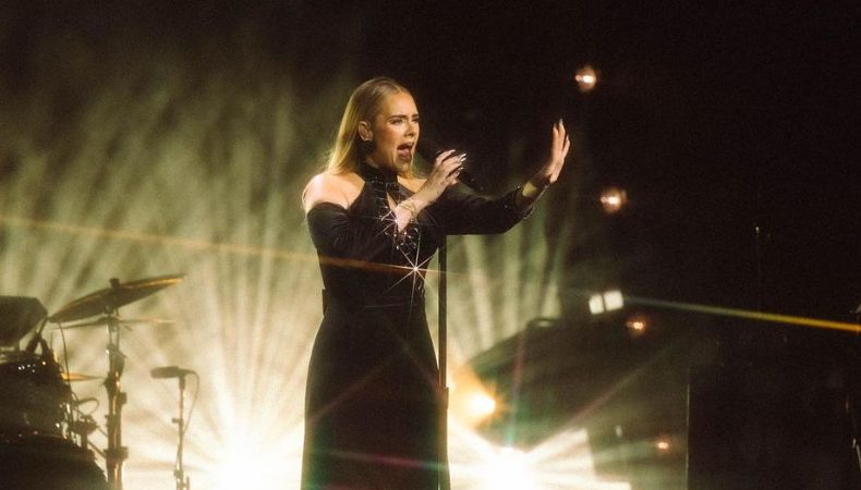 Adele rompe en llanto tras ver el tratado de la esposa fallecida de un fan