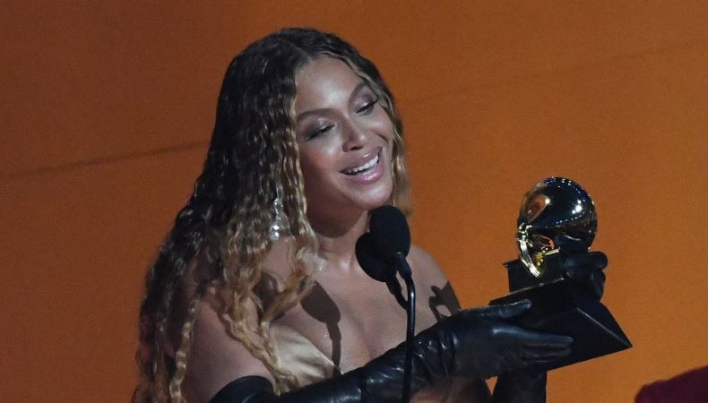 ¡Beyoncé se convierte en la artista con más premios Grammys en la historia!