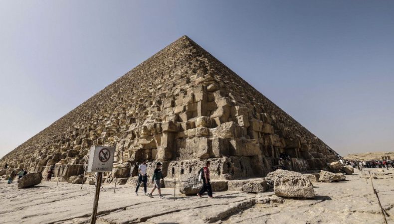 Descubren un pasadizo escondido en la Gran Pirámide de Guiza