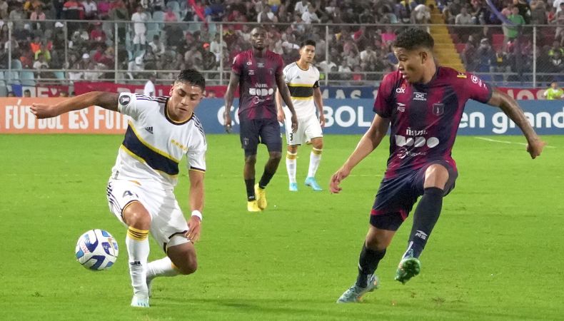 Boca Juniors sostuvo el empate con 9 jugadores