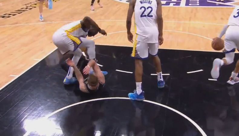 Severa agresión durante un partido de NBA