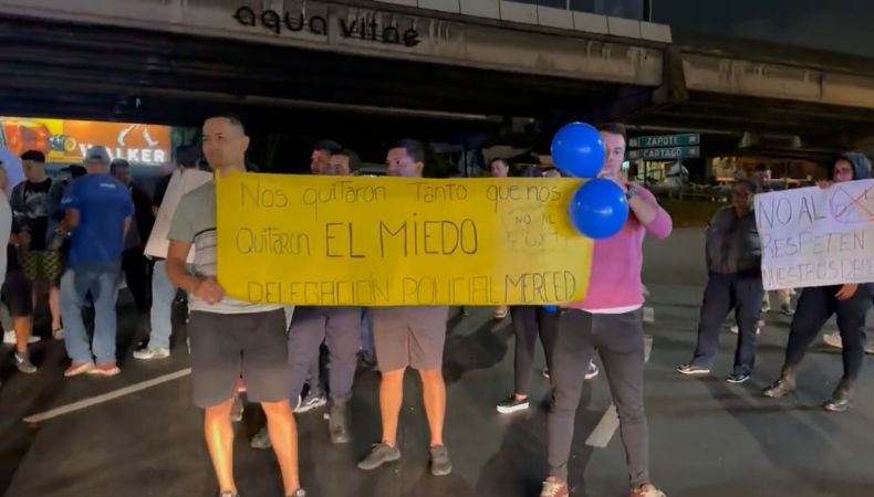 Policías protestan en Costa Rica