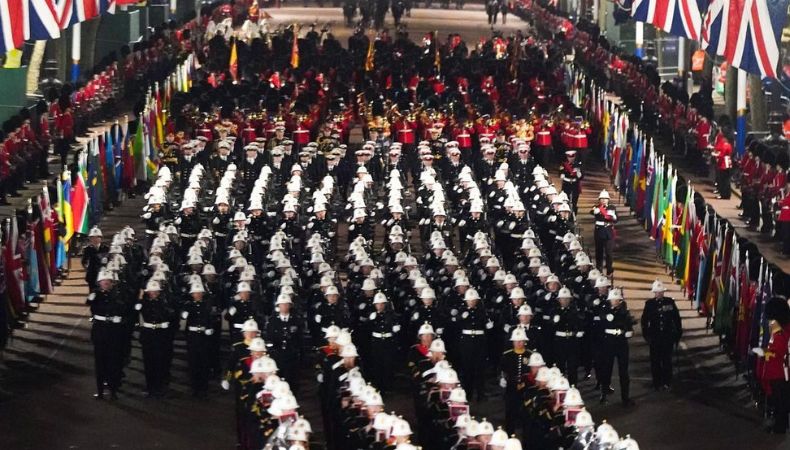 Ensayos previos a la coronación de Carlos lll