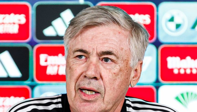 ¿Tonto o mono Ninguna es aceptable, dice Ancelotti
