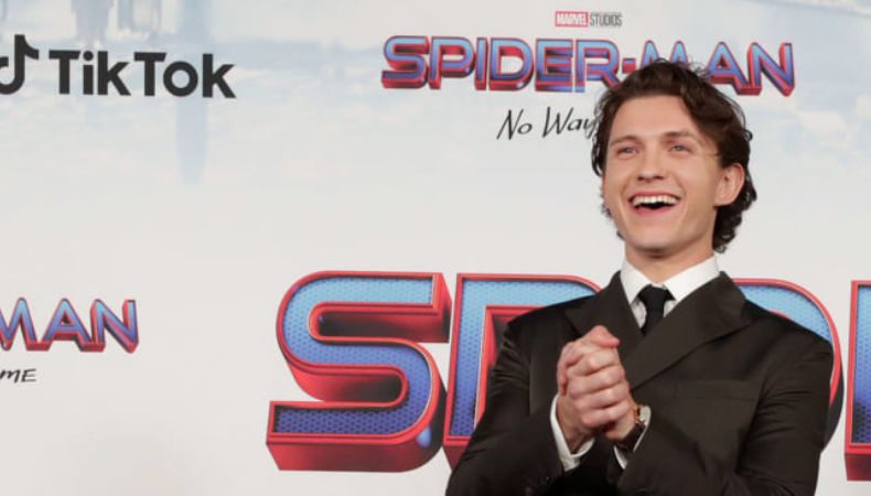 Tom Holland pone una pausa a su carrera como actor