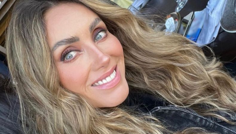 Anahí comparte actualizaciones sobre su pérdida de audición
