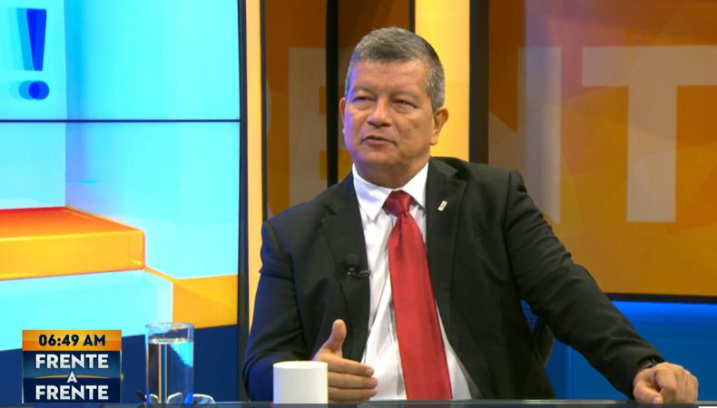 “La obra más grande de este gobierno se llama publicidad y propaganda Manuel Flores