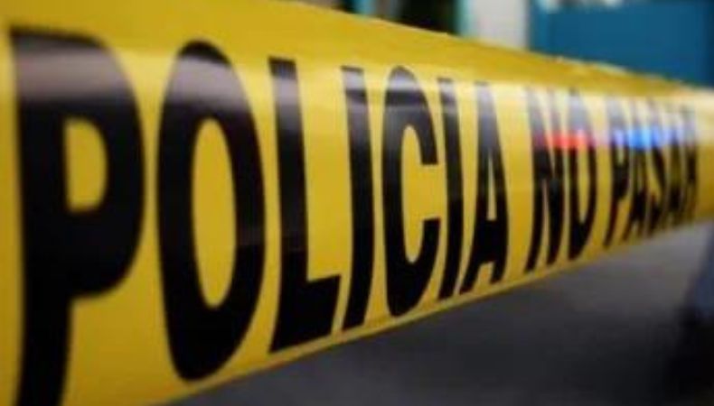 PNC procesa la escena de un homicidio en Apastepeque, San Vicente