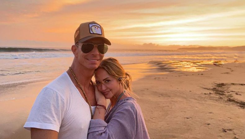 ¿Separados Erik Rubín revela que aún duerme con Andrea Legarreta