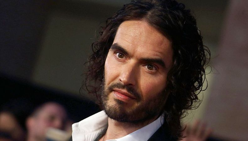 Russel Brand, actor de “Misión Rockstar” es acusado de abuso