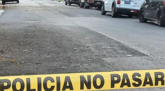 PNC procesa la escena de un homicidio en Cuscatancingo.