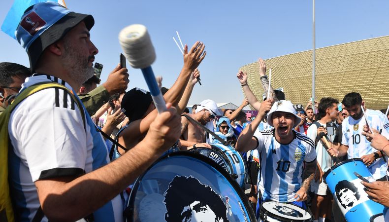 Proponen la creación del Día Nacional del Hincha Argentino