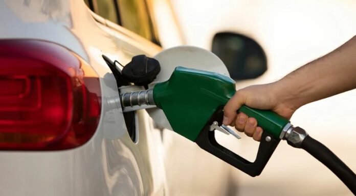 La Dirección General de Energía, Hidrocarburos y Minas publicó los respectivos precios del combustible vigentes a partir de mañana.