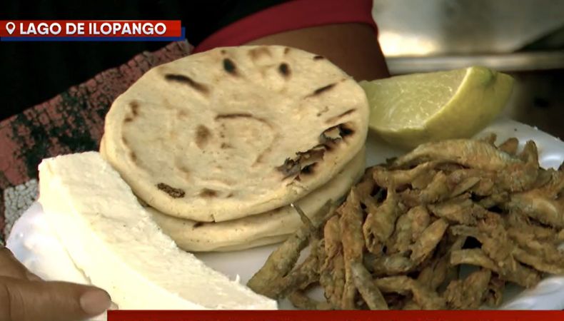 ¡Las pescaditas, una joya culinaria del Lago de Ilopango!