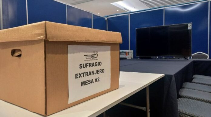 TSE convocará a reunión con organismos internacionales por voto exterior