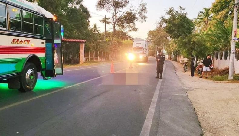 Un hombre falleció atropellado esta mañana en Santa Ana.