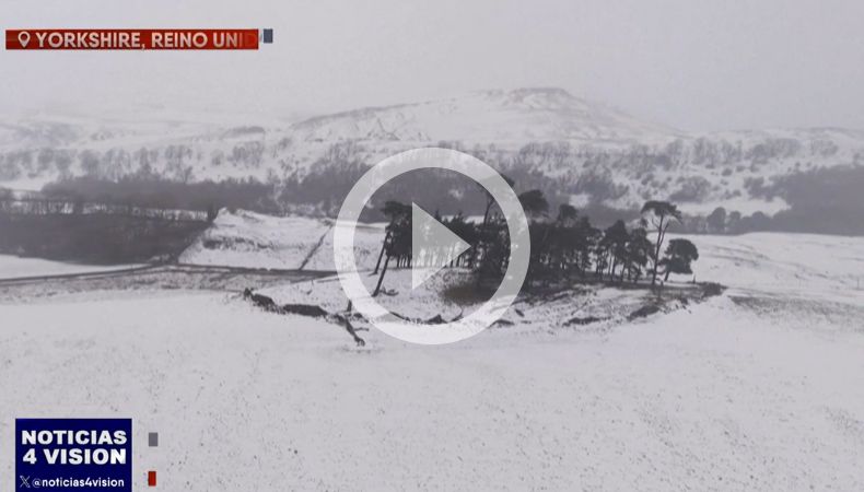 Inglaterra amanece bajo nieve