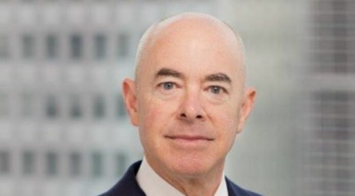 Alejandro Mayorkas es enviado a juicio político