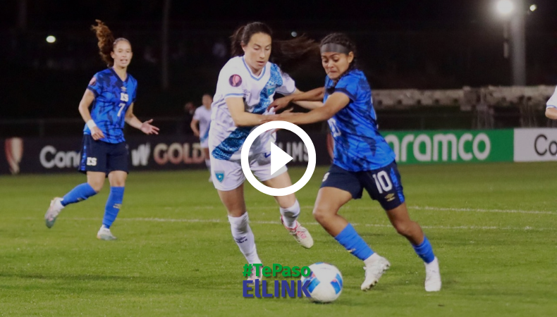 Brenda Cerén jugando con El Salvador