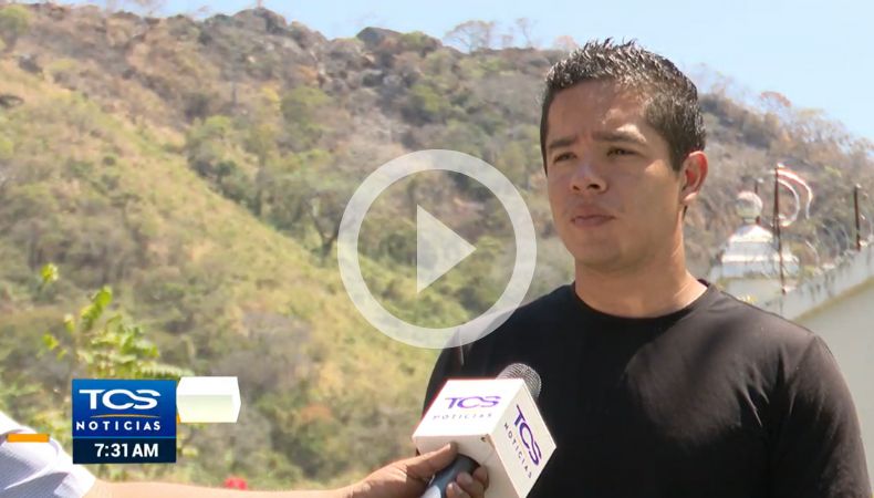 Ambientalista protege Cerro Tecana, Santa Ana