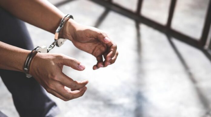 PNC captura a sujeto que presuntamente disparó a otro hombre.