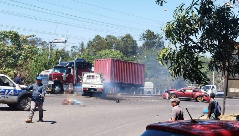 Accidente de tránsito en el desvío de Los Cóbanos