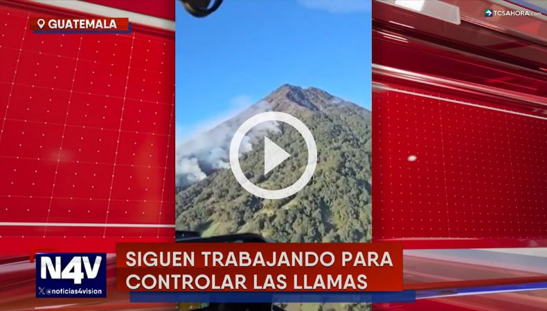 Las autoridades guatemaltecas continúan trabajando en la extinción del incendio en el volcán de Agua.