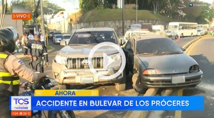 Múltiple accidente de tránsito en el bulevar Los Próceres.