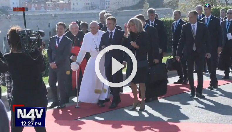 Papa Francisco asistió a un chequeo médico en un hospital de Roma.