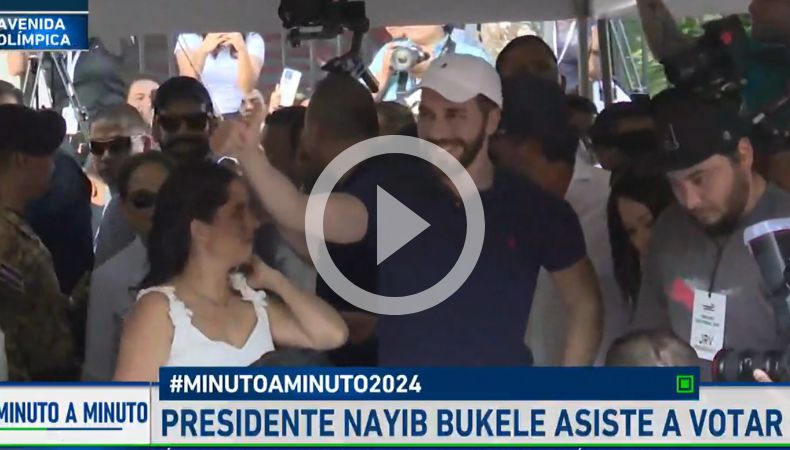 Presidente Bukele llega a votar a la Olímpica