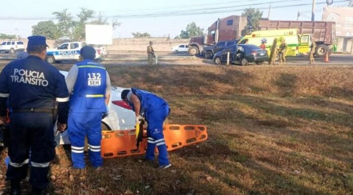 Dos personas resultaron lesionadas en accidente de tránsito en San Juan Opico.