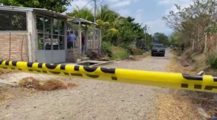 PNC procesa la escena de dos personas fallecidas en La Paz