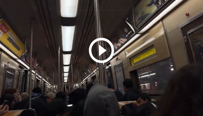Asesinan a hombre dentro de un metro en Nueva York