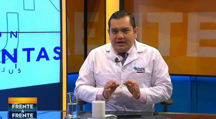 Emilio Salazar, Médico y Cirujano General