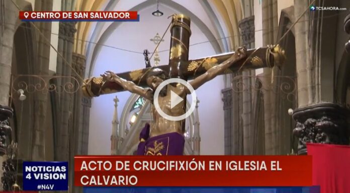 Avanza la conmemoración del Viernes Santo en la Iglesia El Calvario.