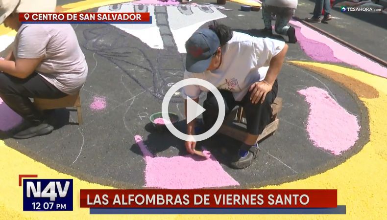 Así va la elaboración de alfombras este Viernes Santo.