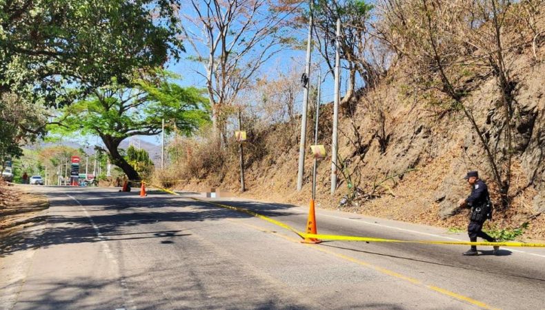 Hombre falleció atropellado sobre la carretera a Santa Ana.