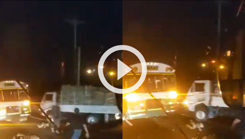 Triple accidente en la carretera que de Santa Ana conduce a San Salvador.