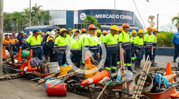 [Video] Inicia plan de limpieza de alcantarillas en San Salvador
