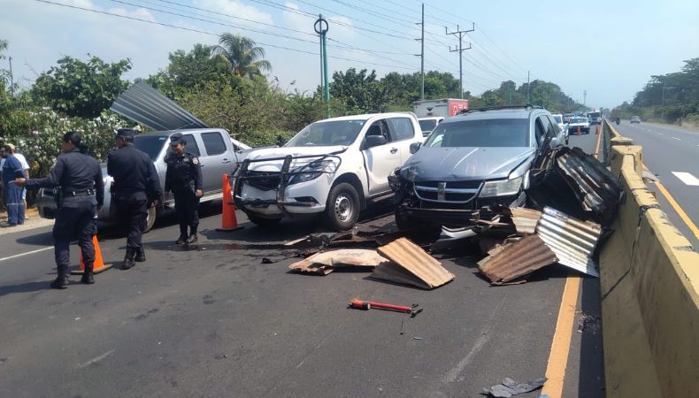 Triple accidente de tránsito en Sonsonate.