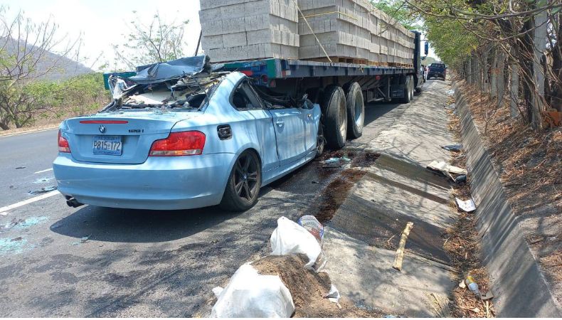 Accidente vial en carretera de Opico y Quezaltepeque