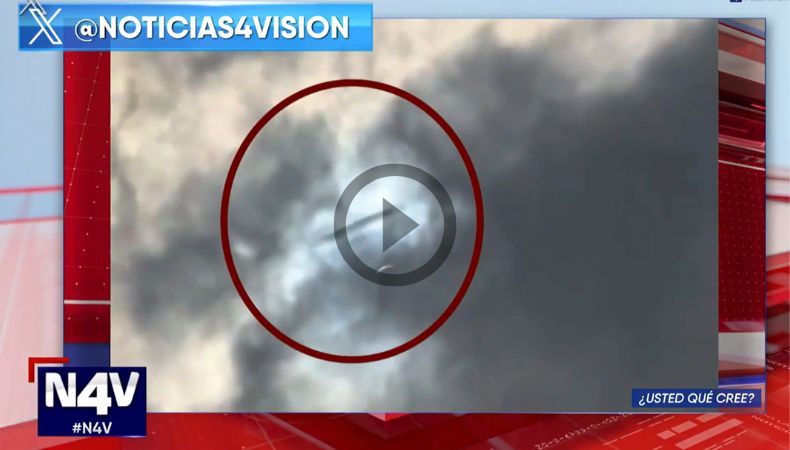 Captan extraña figura en el cielo durante el eclipse solar.