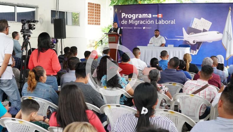 Viajan más salvadoreños con visas de trabajo a Canadá