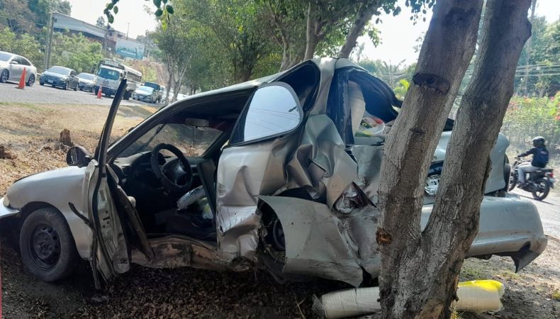 Se registra un accidente de tránsito en la carretera Panamericana.