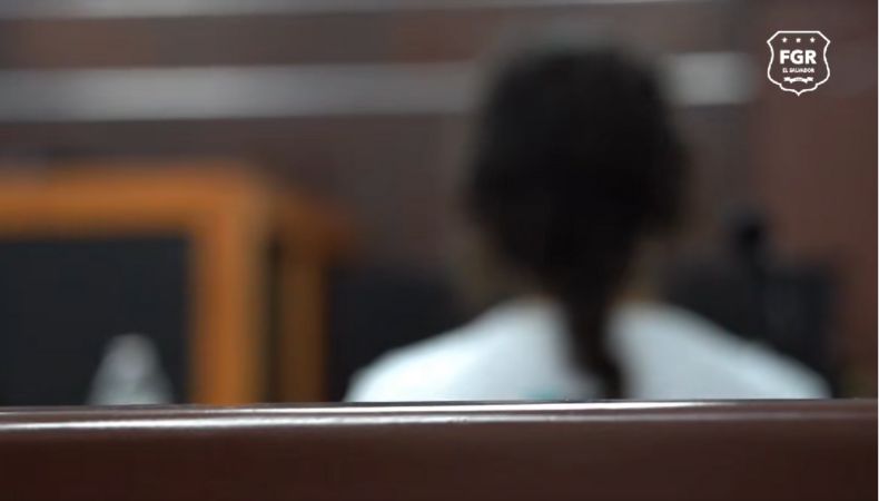 Prisión provisional para presunta asesina de bebé en Santa Tecla