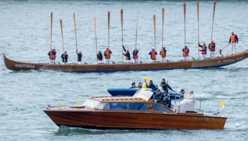 El papa Francisco rezó por las víctimas de la guerra